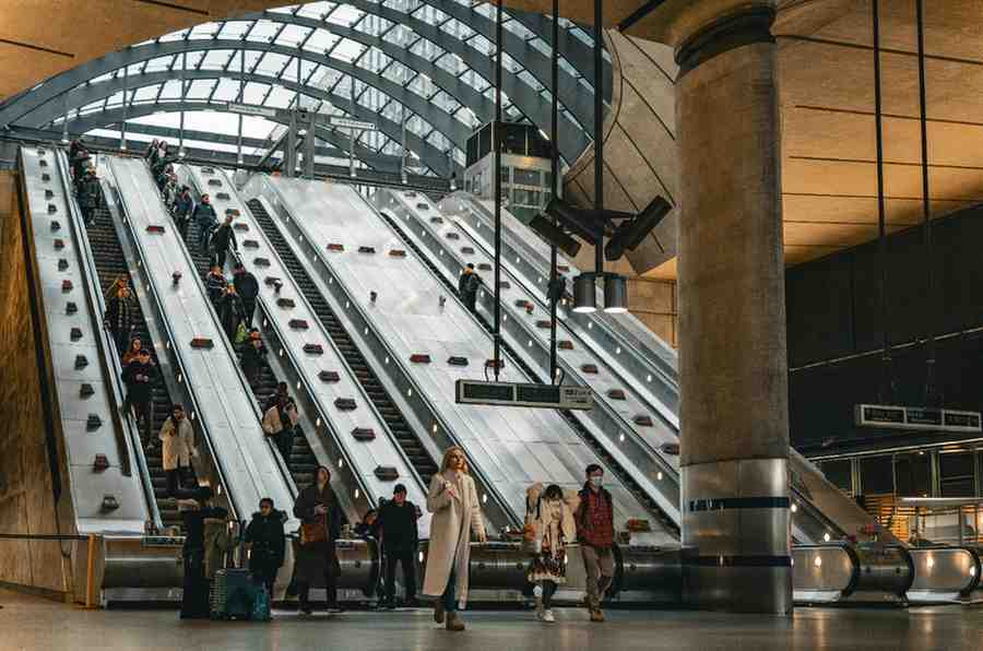 London Bridge station minicabs and cheapest taxis 24/7. Download our app for  from professional local companies. | Best Airport Cabs Transfers | Cheap Minicabs Cars 24/7,Cheap, cheapest, near me, phone, numbers, book, Local, best, price, quote, service, services, Company, companies, 24/7, fixed, online ,app,Taxis, taxi, cabs, cab, minicabs, minicab, cars, car, airport, transfers, transfer,