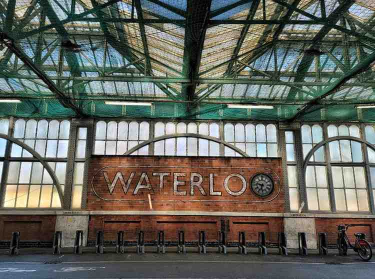 Get the cheapest Waterloo station taxi transfers online. Download our mobile app for 24/7 fixed price minicabs from top companies. | Best Airport Cabs Transfers | Cheap Minicabs Cars 24/7,Cheap, cheapest, near me, phone, numbers, book, Local, best, price, quote, service, services, Company, companies, 24/7, fixed, online ,app,Taxis, taxi, cabs, cab, minicabs, minicab, cars, car, airport, transfers, transfer,